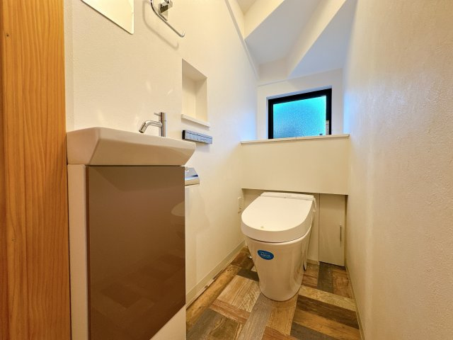 【中古住宅】川口市東貝塚のトイレ