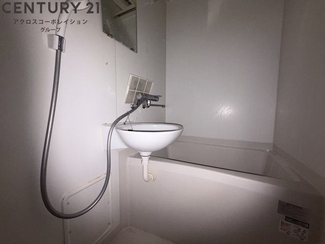 コンパクトで使いやすいお風呂です