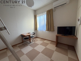 レオパレスセリバテール仁川の寝室