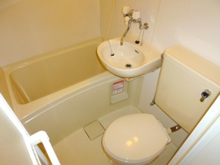 グランツ友の浴室