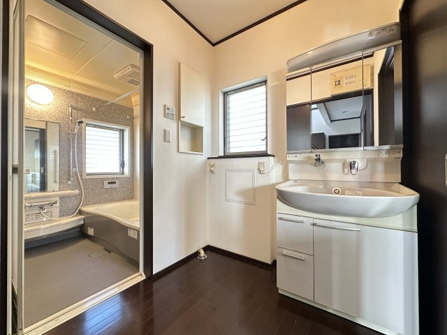 神戸市西区白水2丁目戸建の脱衣所