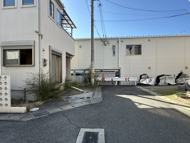 神戸市西区白水2丁目戸建の前面道路含む現地写真