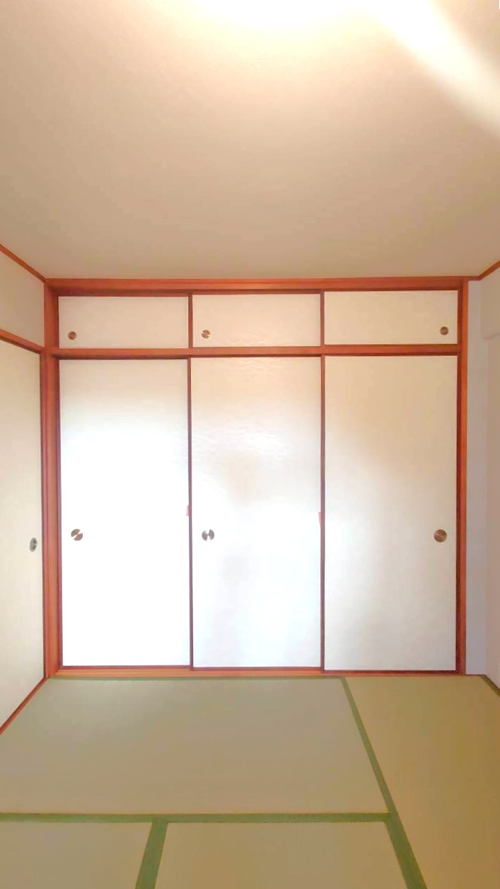 ◆２０２５年１１月リフォーム完了◆南面バルコニーにつき陽当たり・通風良好◆サンシティ桂坂３番館の和室|和室　押し入れ