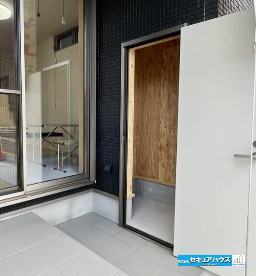 刈谷市築地町５丁目　中古住宅のその他|【倉庫】
◆沢山収納可能なためとても便利です♪
