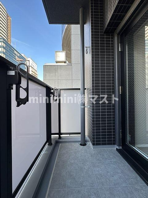 レジュールアッシュ谷町四丁目グランクラスのバルコニー