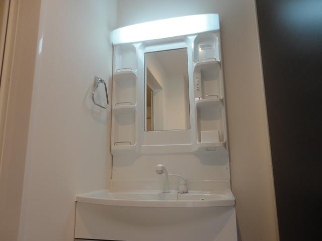 ＣＯＮＴＲＡＩＬの洗面所|洗髪洗面化粧台