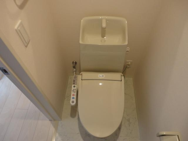 ＣＯＮＴＲＡＩＬのトイレ|シャワー付トイレ