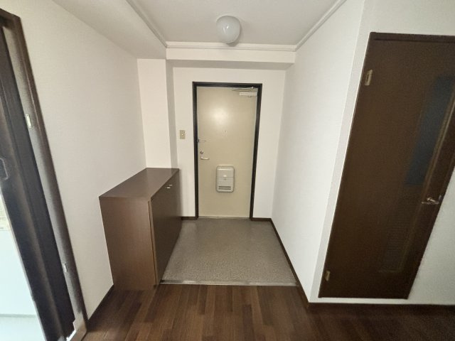 ヴィレッジ・リバー住吉の玄関