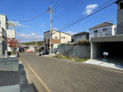【前面道路含む現地写真】 | 南郷上山町 モデルハウス分譲220号地
