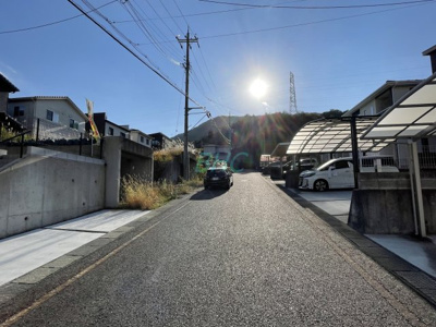【前面道路含む現地写真】 | 南郷上山町 モデルハウス分譲220号地