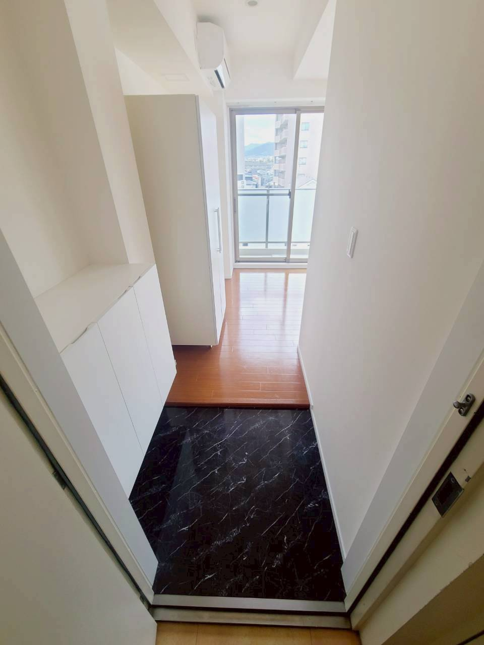 ノベラ西宮江上町の玄関