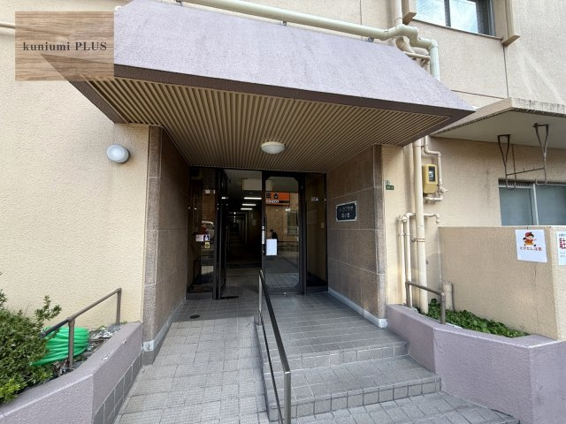 パークプラザ森小路のエントランス