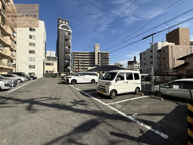パークプラザ森小路の駐車場