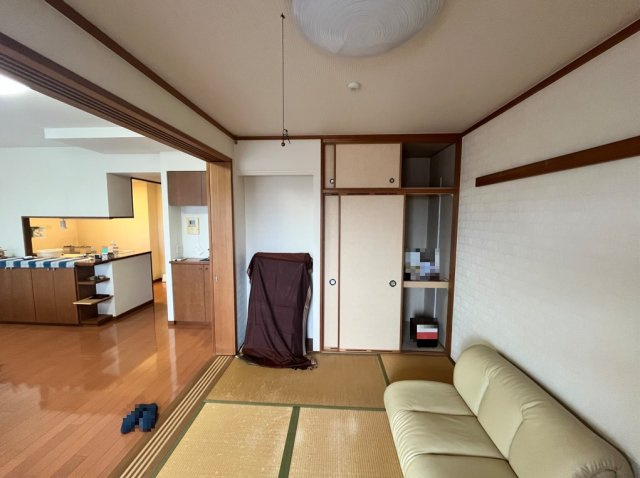 ポレスター城東の和室