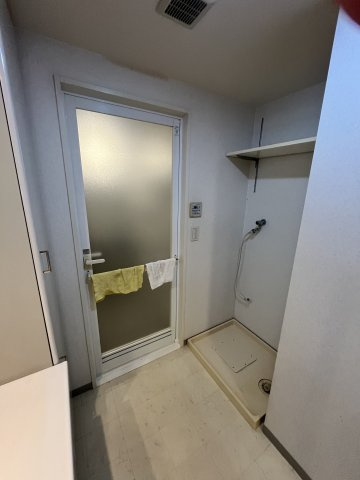 ポレスター城東の洗面所