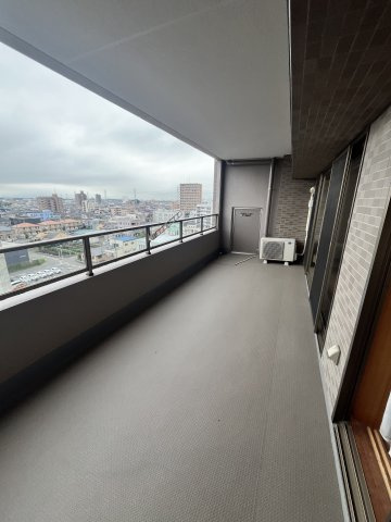 ポレスター城東のバルコニー
