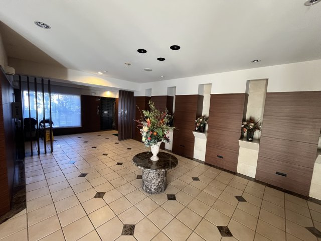 ポレスター城東のエントランス