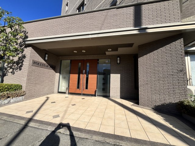 ポレスター城東のエントランス