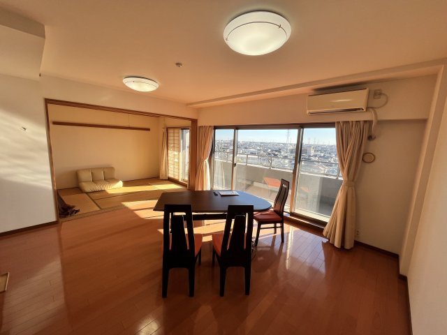 ポレスター城東の居間・リビング