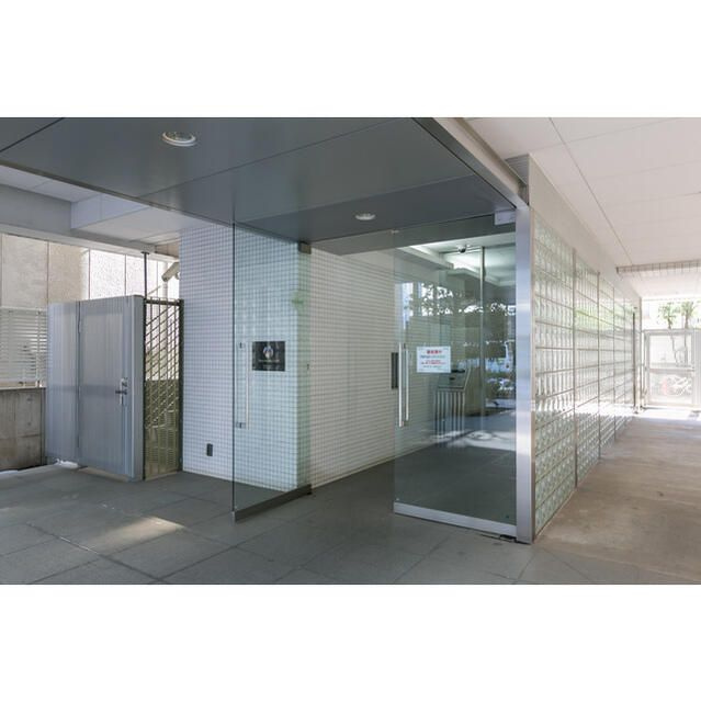 コンフォリア浅草駒形のエントランス