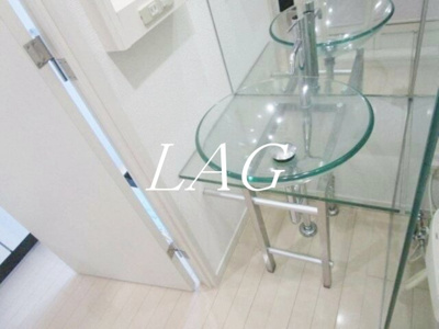 【洗面所】 | ＡＸＡＳ品川シーサイド | 独立洗面台です。