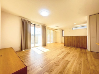 【居間・リビング】 | 豊中市岡町南2丁目貸家