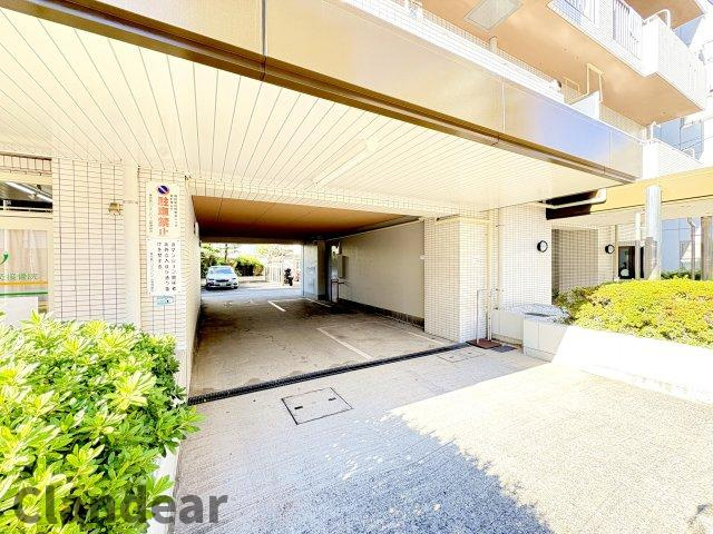 東向島リリエンハイムのエントランス|ドキドキの新生活も、安心してスタート。ぴったりの住まいを見つけませんか？クランディアが一緒に住まい選びをサポートします‼　まずは、お気軽にお問合せください　＃クランディア