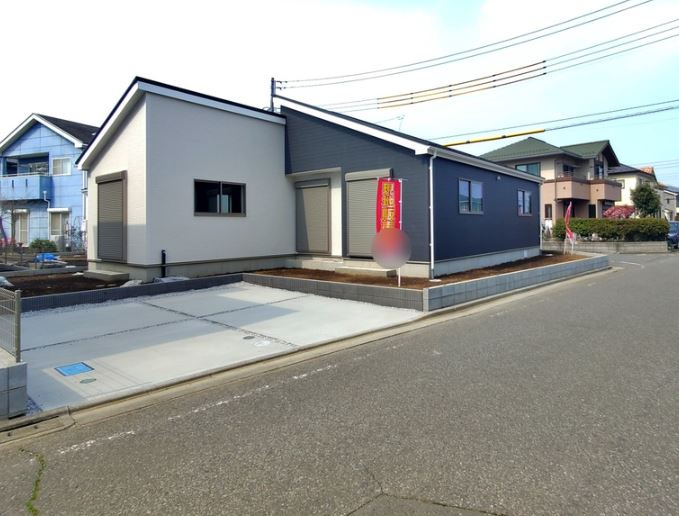 【新築】坂戸市にっさい花みず木11期 2号棟の外観|ゆとりある65坪の敷地☆
嬉しい都市ガス・本下水エリアです！