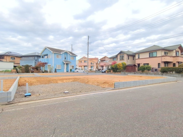 【新築】坂戸市にっさい花みず木11期 2号棟の外観|公園すぐ！
徒歩圏内にお買い物施設も多数点在☆