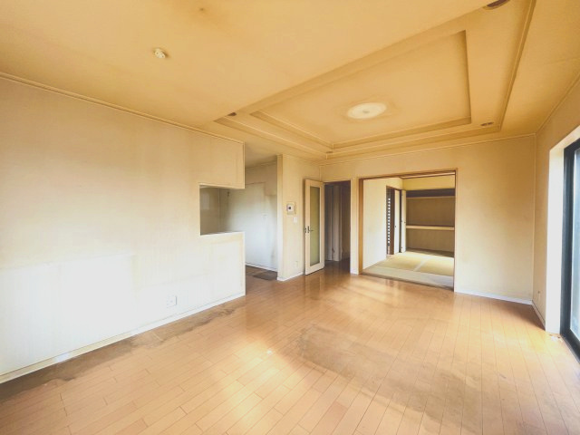 【居間・リビング】 | 熊谷市石原　中古戸建