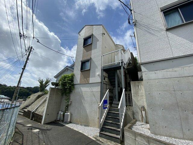 横浜市中区西之谷町のアパートの画像