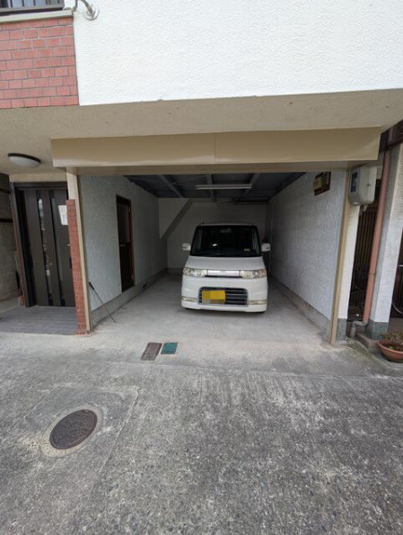 東大阪市菱江６丁目　中古戸建の駐車場