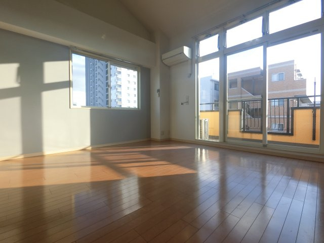 FORZAの居間・リビング|※反転・角部屋タイプ