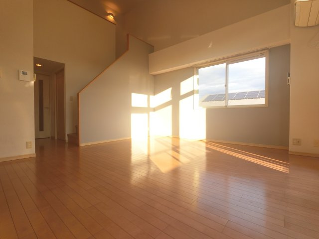 FORZAの居間・リビング|※反転・角部屋タイプ