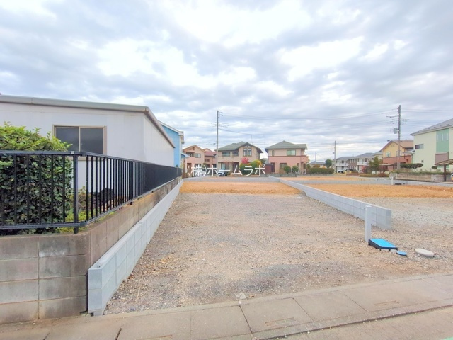 【新築】坂戸市にっさい花みず木11期 4号棟の外観|公園すぐ！
徒歩圏内にお買い物施設も多数点在☆