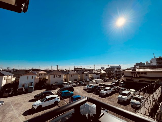 【展望】 | 西東京市谷戸町３丁目　新築戸建て | 開放感あふれる眺望で、心地よい風と陽光を感じられます