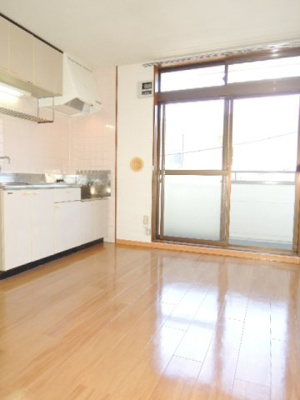 【内装】 | コリーヌよしかわＡ | 過ごしやすい室内です