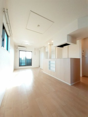 【居間・リビング】 | カーサアニュー | 使いやすいリビングです