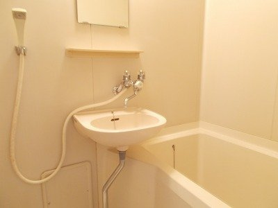 【浴室】 | シティハイツゆたか | 落ち着いた空間のお風呂です