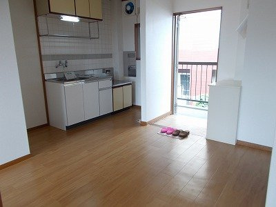 【居間・リビング】 | シティハイツゆたか | 使いやすいリビングです