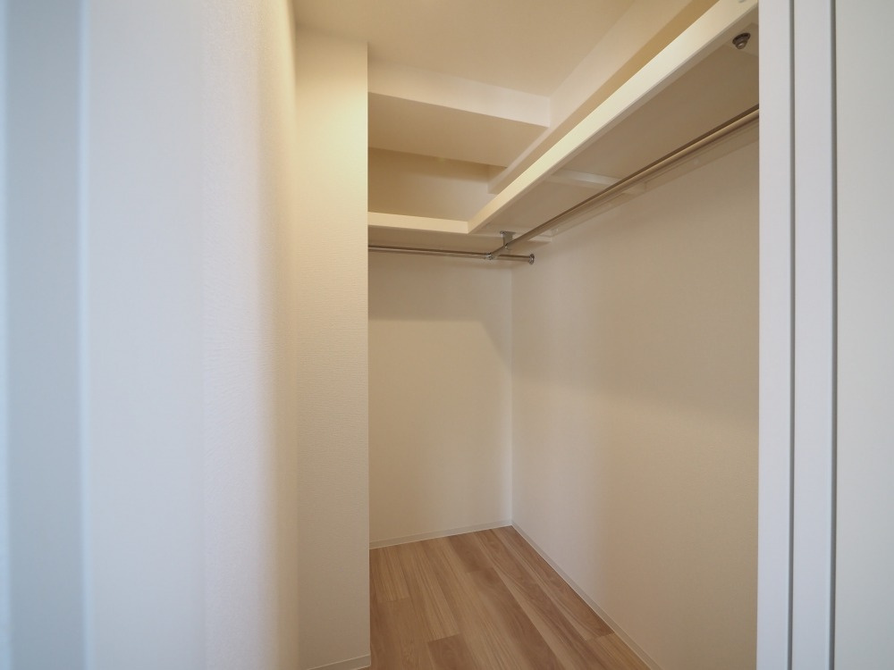 セレニテフラン谷町四丁目の収納