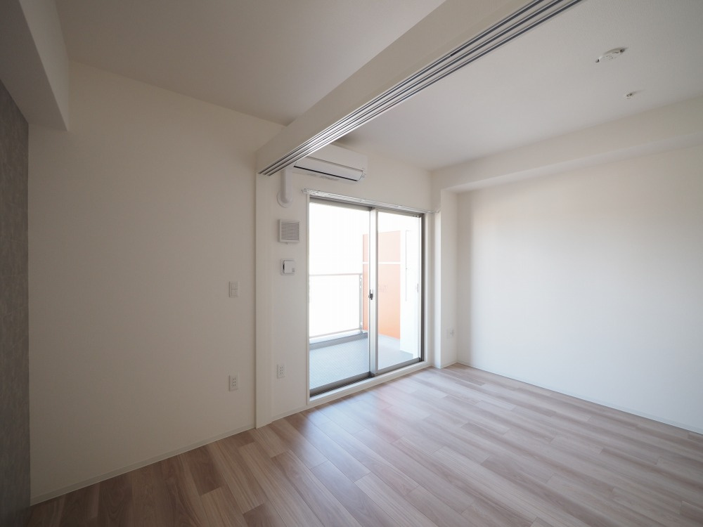 セレニテフラン谷町四丁目の洋室