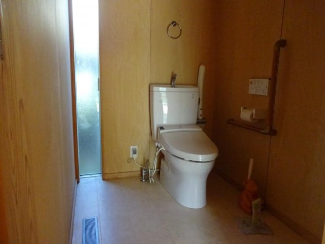 宮の元町　中古戸建のトイレ