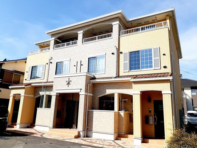 ニューカーサ・Ｓ　Ｂ