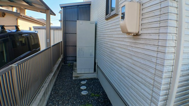 新市町戸手　太陽光・蓄電池電化住宅　駐車場６台