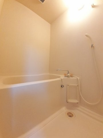 サンハイツ１番館の浴室