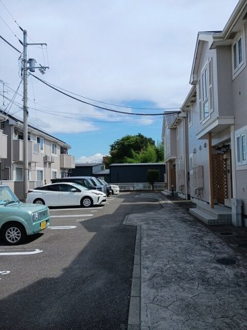 クレメント余戸Ｄの駐車場