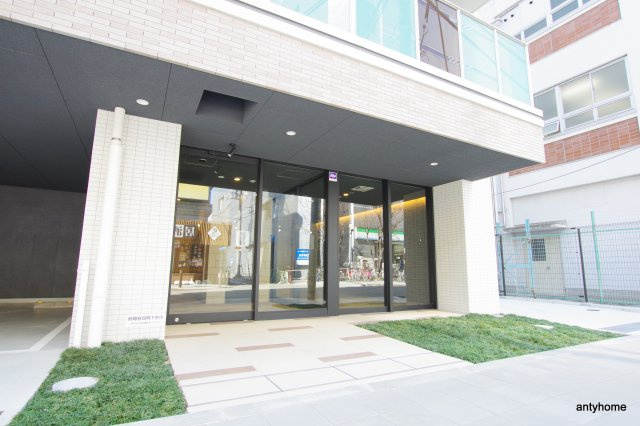 メトロ―サ弁天町　仲介手数料無料のエントランス