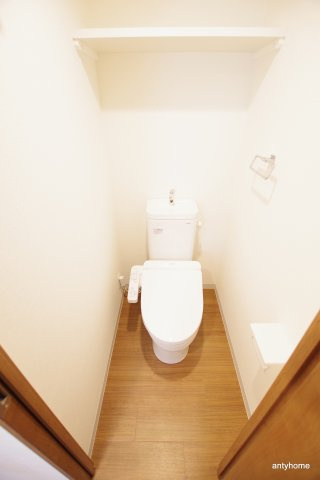 メトロ―サ弁天町　仲介手数料無料のトイレ