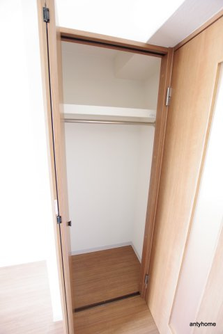 メトロ―サ弁天町　仲介手数料無料の収納